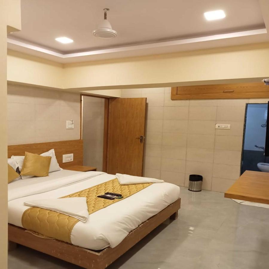 Hotel New Sarah Inn, Andheri West 孟买 外观 照片