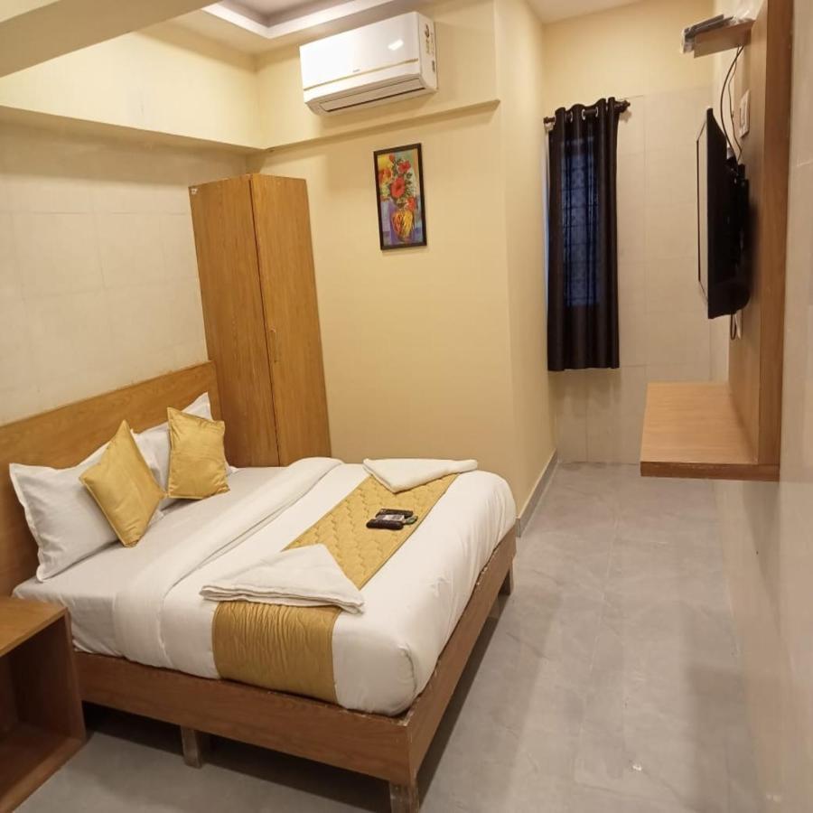 Hotel New Sarah Inn, Andheri West 孟买 外观 照片